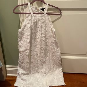 White dress perfect for graduation fits like a 2/4